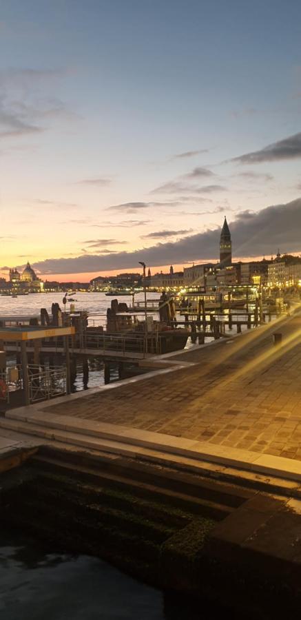 Beatiful Modern Flat Venice Centre With Private Lounge Green Area Relax Eksteriør billede